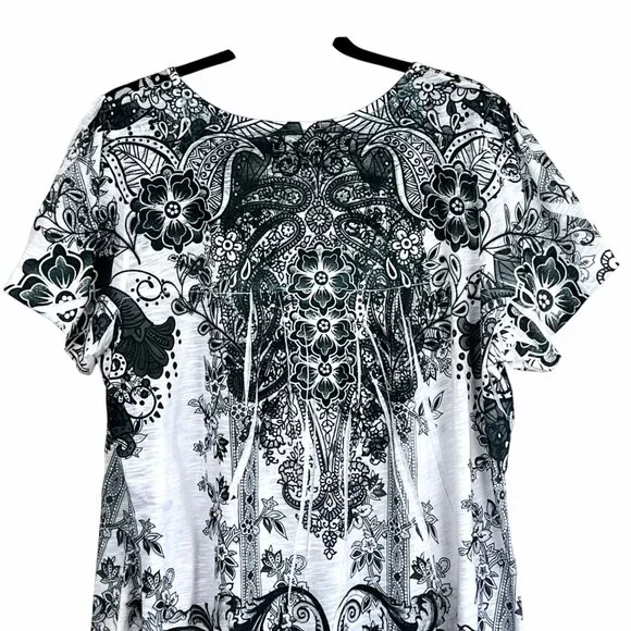 Dressbarn Blouse Top Womens 2X Black & White Paisley Print Embellished EUC - Picture 8 of 16